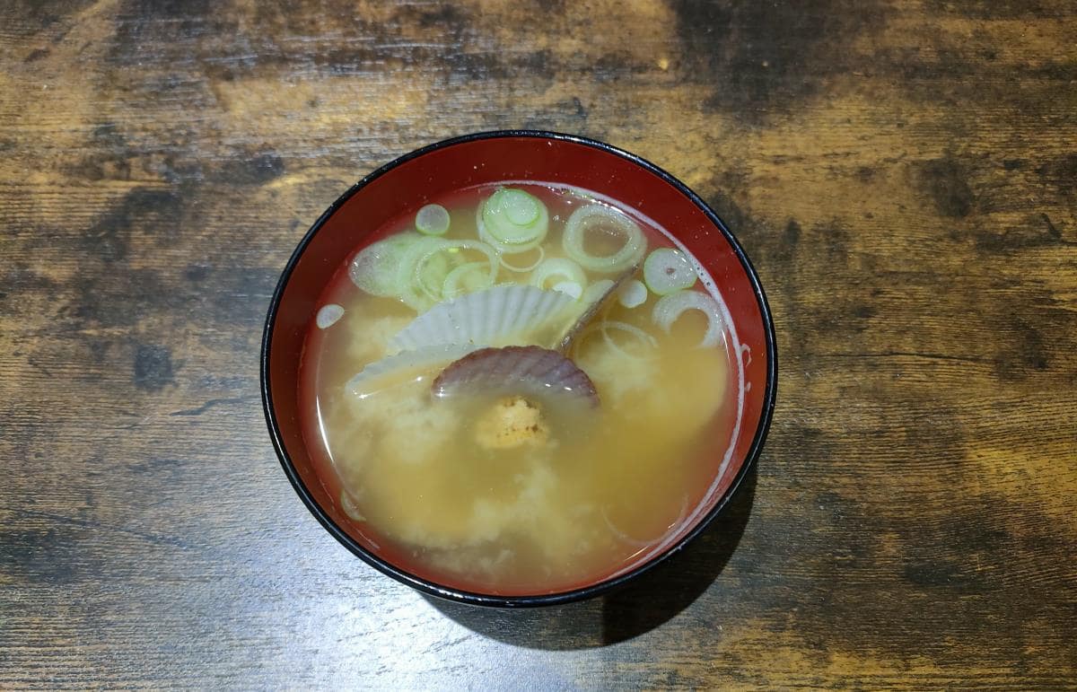 ホタテ稚貝の味噌汁
